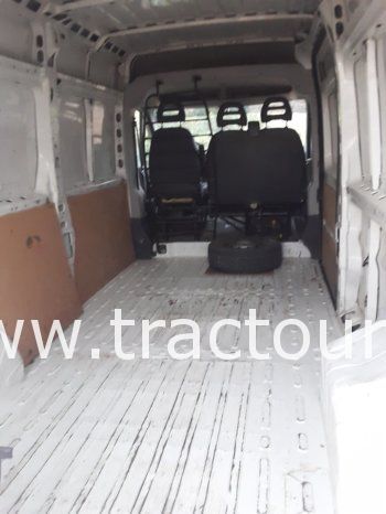 À vendre Utilitaire fourgon Peugeot Boxer complet