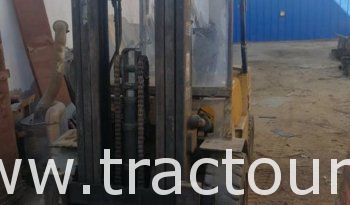 À vendre Chariot élévateur diesel Caterpillar DP30N avec carte grise (2000) complet