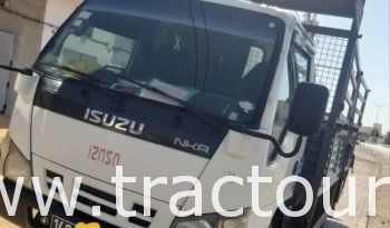 À vendre Camion plateau avec ridelles Isuzu NKR (2010) complet