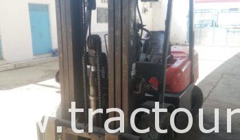 À vendre Chariot élévateur diesel – 3 tonnes (2016) complet
