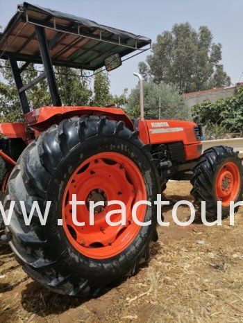 À vendre Tracteur Kubota M9000 (2007) complet