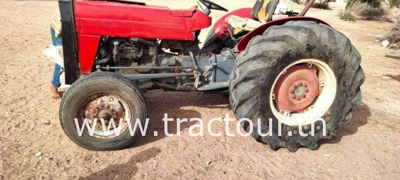 À vendre Tracteur Massey Ferguson 135 complet