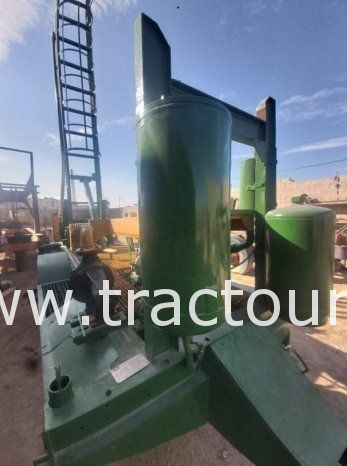 À vendre Engins de forage complet