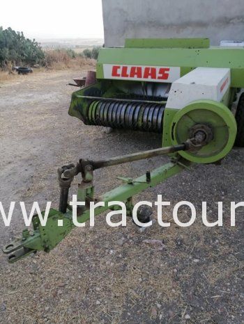 À vendre Presse à paille – Brissa Claas Markant 55 complet