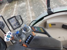 À vendre Tracteur avec cabine – complet