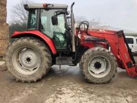 À vendre Tracteur avec cabine Massey Ferguson 5709 complet