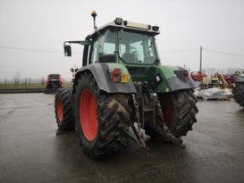 À vendre Tracteur avec cabine – complet