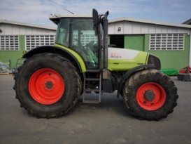 À vendre Tracteur avec cabine – complet