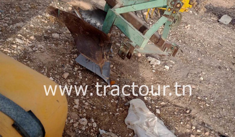 À vendre Charrue à 2 socs Simma complet