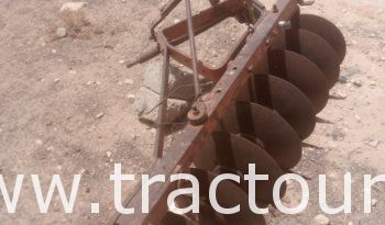 À vendre Tracteur Same 70 avec déchaumeuse à 9 disques et semi remorque agricole citerne complet