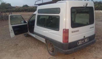 À vendre Utilitaire fourgon 5 places Renault Express complet