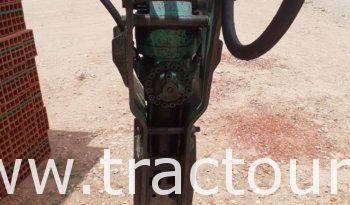 À vendre Brise-roche hydraulique pour tractopelle Montabert complet