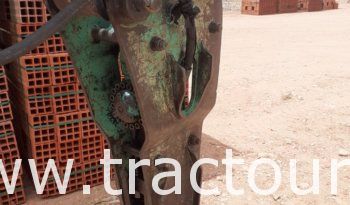 À vendre Brise-roche hydraulique pour tractopelle Montabert complet