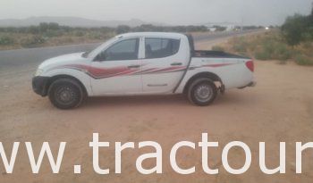 À vendre Camionnette 4 portes avec benne Mitsubishi L200 (2011) complet
