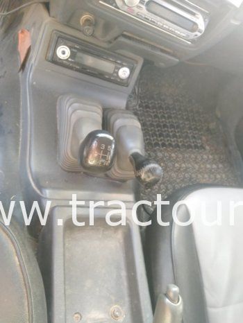 À vendre Pick-up 4×4 avec benne Mitsubishi L200 (2005) complet