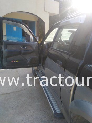 À vendre Pick-up 4×4 avec benne Mitsubishi L200 (2005) complet