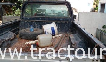 À vendre Camionnette 2 portes avec benne Isuzu complet