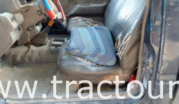 À vendre Camionnette 2 portes avec benne Isuzu complet