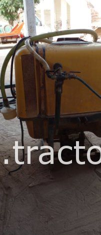 À vendre Pulvérisateur porté 400 litres complet