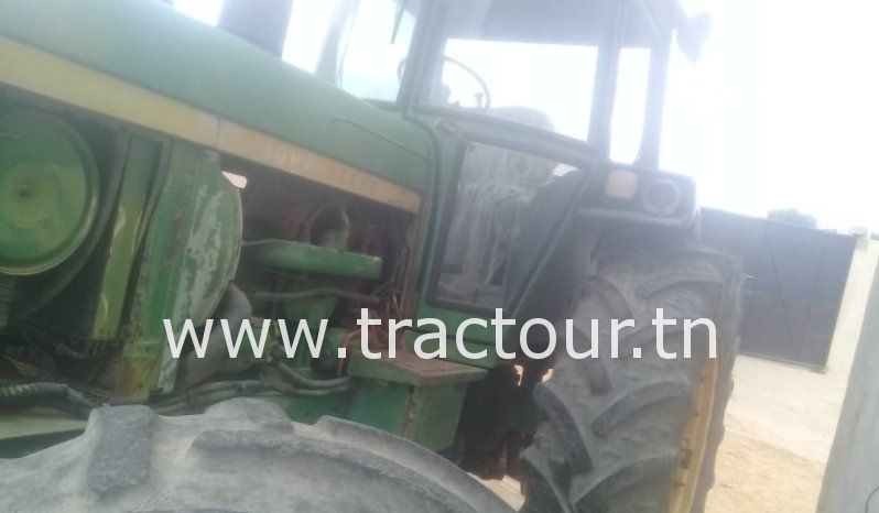 À vendre Tracteur John Deere 4430 – 6 cylindres avec carte grise (1982) complet