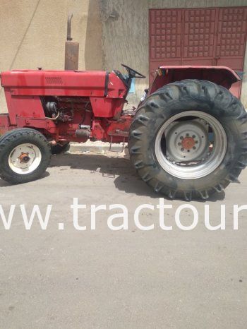 À vendre Tracteur International 784 complet