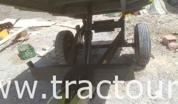 À vendre Semi remorque agricole benne sans carte grise avec pneu 900/20 complet
