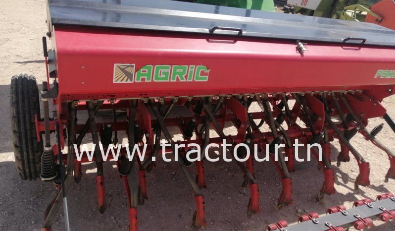 À vendre Semoir conventionnel à dents Agric complet