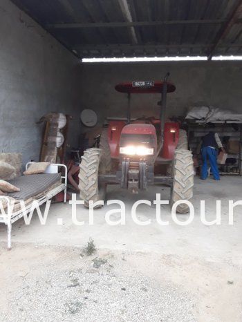 À vendre Tracteur Case IH Farmall JX80 (2013) complet