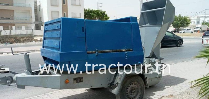 À vendre Pompe à chape Putzmeister moteur Deutz 511 – 2 cylindres complet