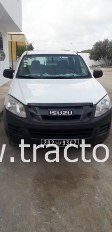 À vendre Camionnette 4 portes avec benne Isuzu D-Max Atrous (2018) complet
