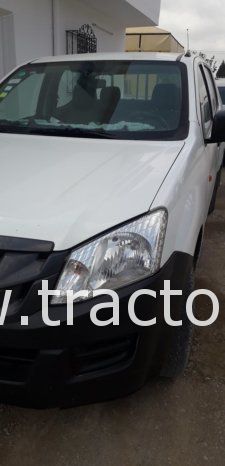 À vendre Camionnette 4 portes avec benne Isuzu D-Max Atrous (2018) complet