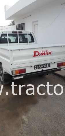 À vendre Camionnette 4 portes avec benne Isuzu D-Max Atrous (2018) complet