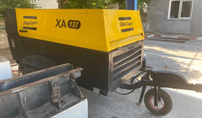 À vendre Compresseur de chantier Atlas Copco XA 137 (2014) complet