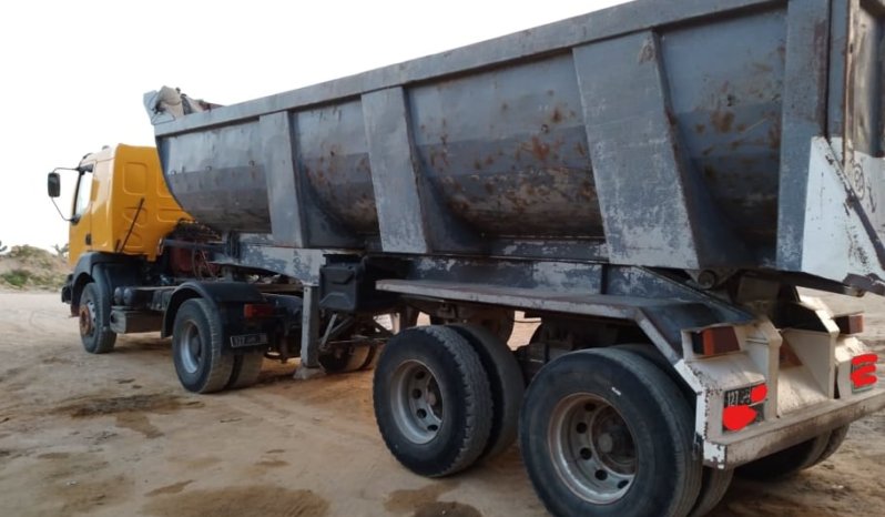 À vendre Camion benne Renault Kerax 400 complet