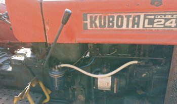 À vendre Tracteur Kubota L245DT avec carte grise et charrue à 2 disques Huard complet