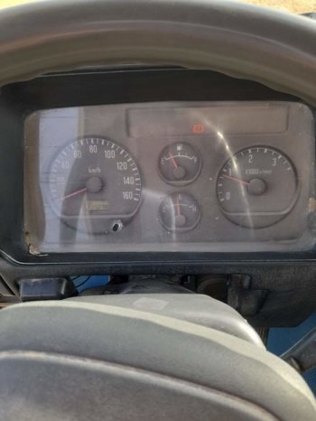 À vendre Camion benne Isuzu NKR 66 complet