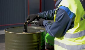 À vendre Répandeuse à bitume – complet