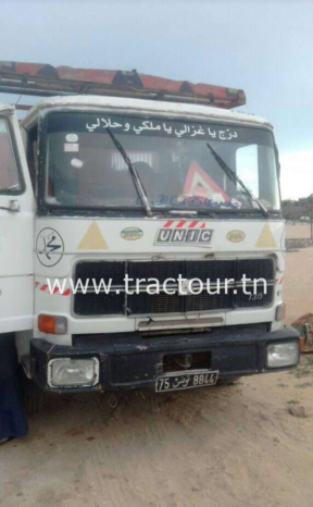 À vendre Camion plateau avec ridelles Fiat Iveco 130 complet