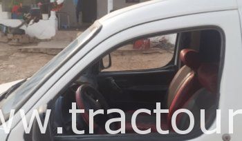 À vendre Utilitaire fourgon Peugeot Partner complet