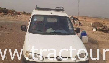 À vendre Utilitaire fourgon Peugeot Partner complet
