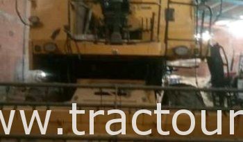 À vendre Moissonneuse batteuse New Holland complet