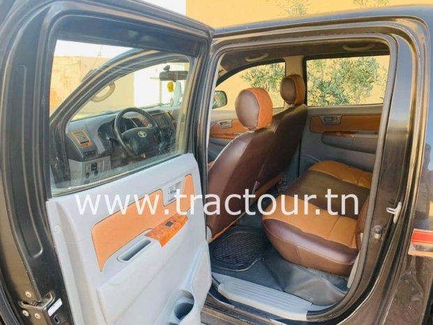 À vendre Camionnette 4 portes avec benne Toyota Hilux complet