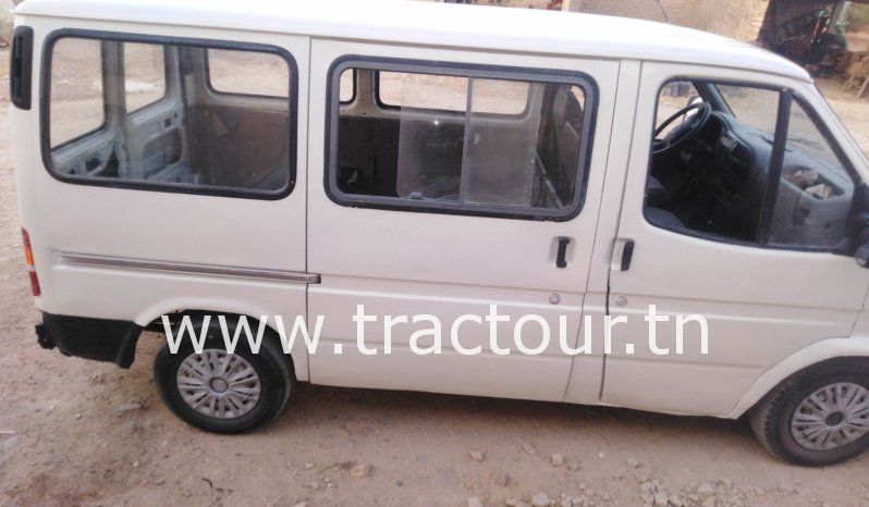À vendre Utilitaire fourgon Ford Transit – 3 places complet