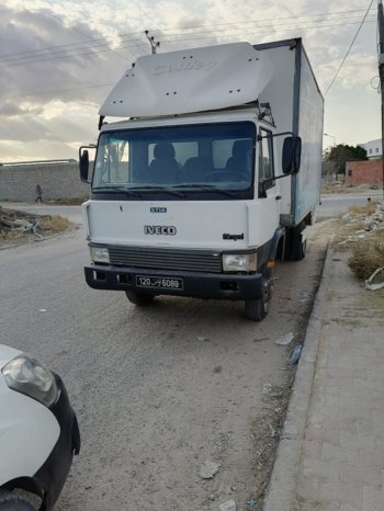 À vendre Camion fourgon frigorifique Iveco Zeta 65.9 (2005) complet