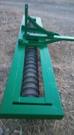 À vendre Rouleau de plombage porté et trainé longueur 3 mètres complet