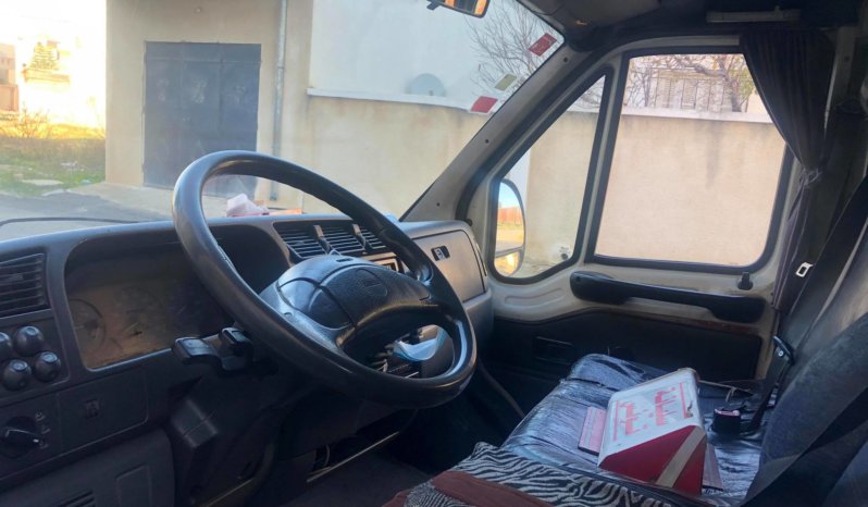 À vendre Utilitaire fourgon Peugeot Boxer (2001) complet