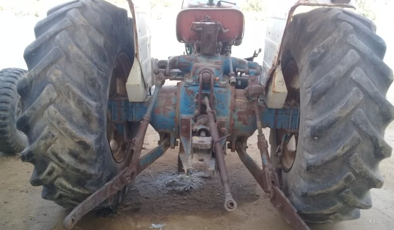À vendre Tracteur Ford 6600 avec carte grise  (1977) complet