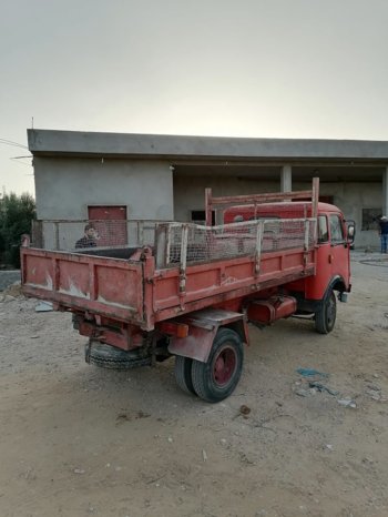 À vendre Camion benne OM 40 (1983) complet
