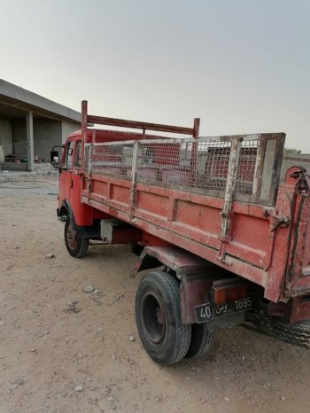 À vendre Camion benne OM 40 (1983) complet
