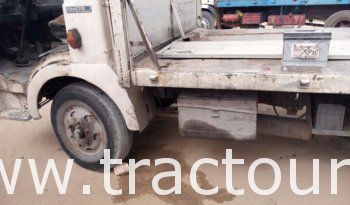 À vendre Camion plateau sans ridelles OM 70 complet